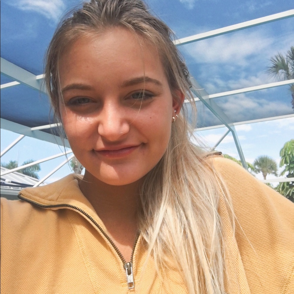 Meet your Posher, Lilli